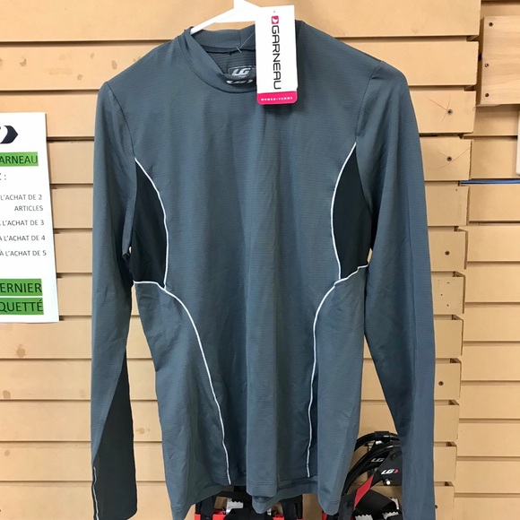 Tops - NWT Louis Garneau Drytex 2002 base layer